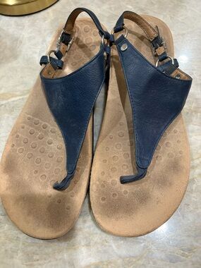Vionic Navy Leather T-strap Sandals with Tan Footbed
